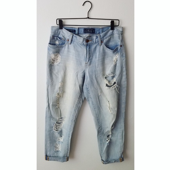 Lucky Brand Denim - Lucky Brand Light Wash Distressed Ripped Jeans